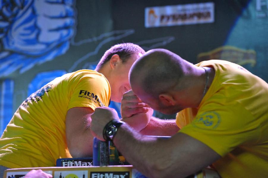 Lion Cup 2013 - Right Hand # Armwrestling # Armpower.net