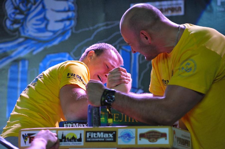 Lion Cup 2013 - Right Hand # Siłowanie na ręce # Armwrestling # Armpower.net