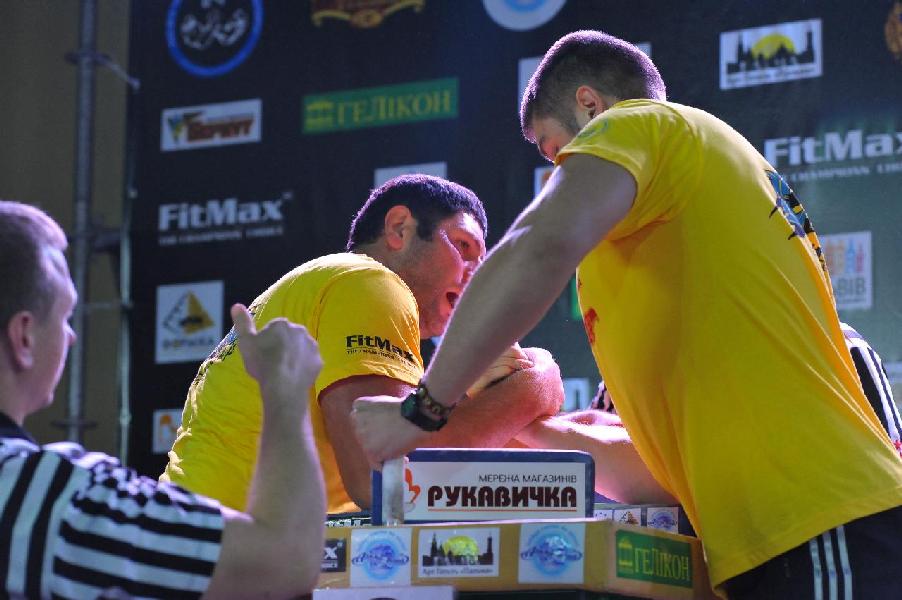 Lion Cup 2013 - Right Hand # Armwrestling # Armpower.net