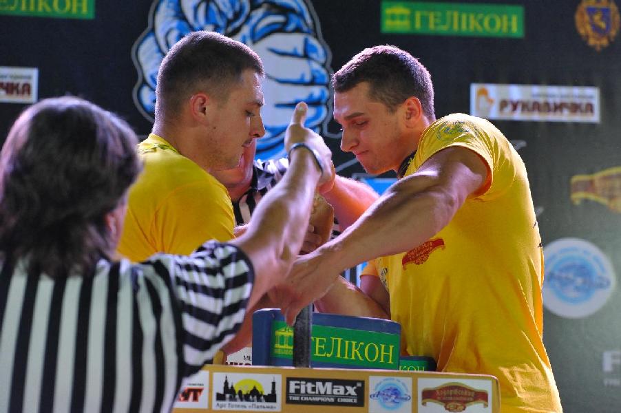 Lion Cup 2013 - Right Hand # Armwrestling # Armpower.net