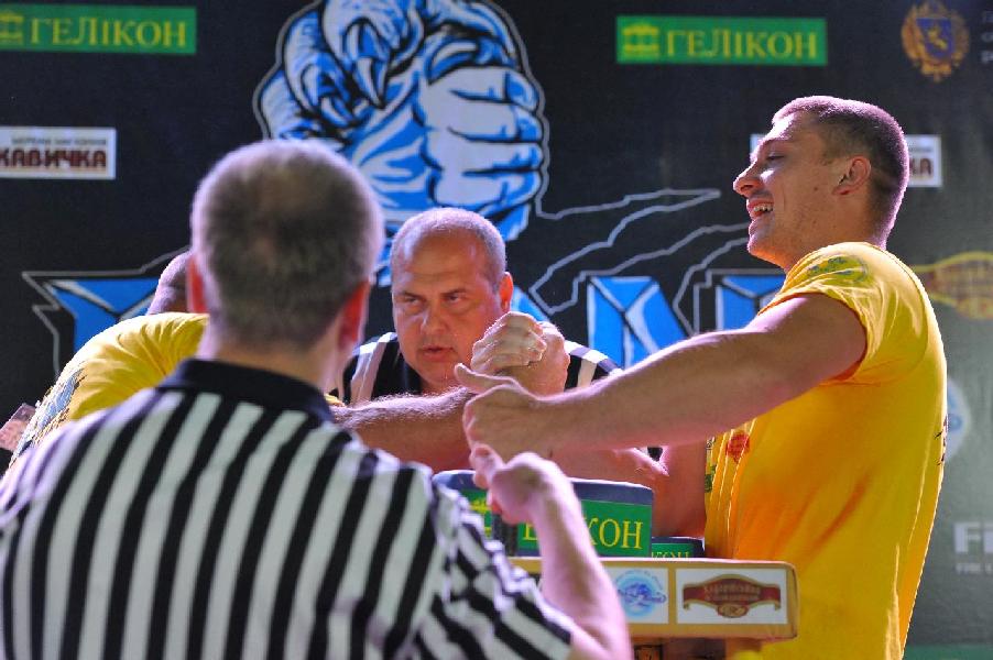 Lion Cup 2013 - Right Hand # Armwrestling # Armpower.net