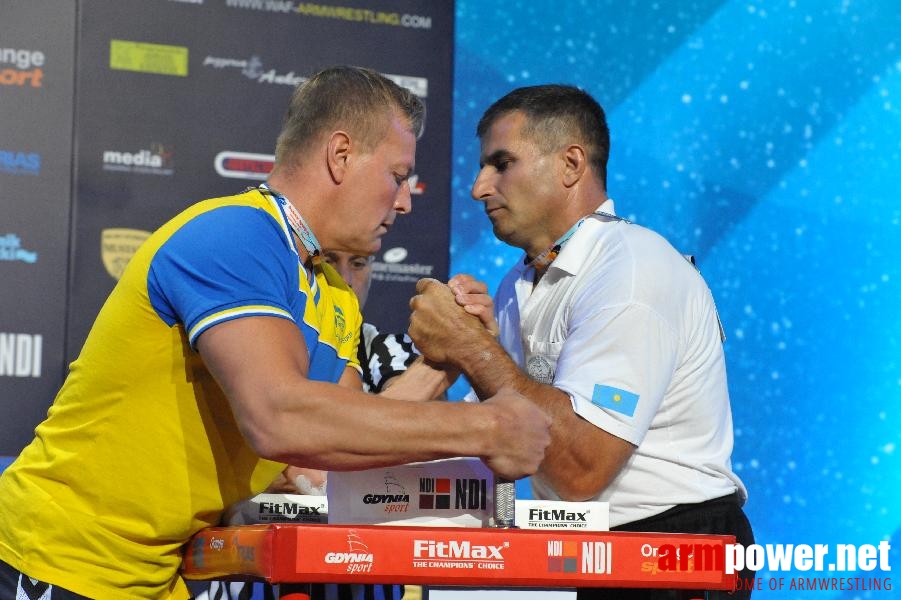 World Armwrestling Championship 2013 - day 1 - photo: Mirek # Aрмспорт # Armsport # Armpower.net