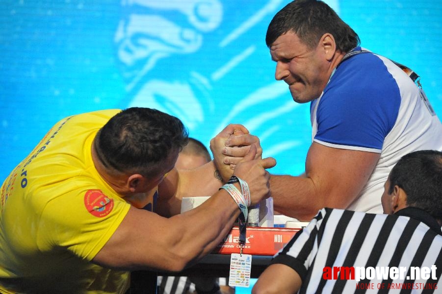 World Armwrestling Championship 2013 - day 1 - photo: Mirek # Armwrestling # Armpower.net