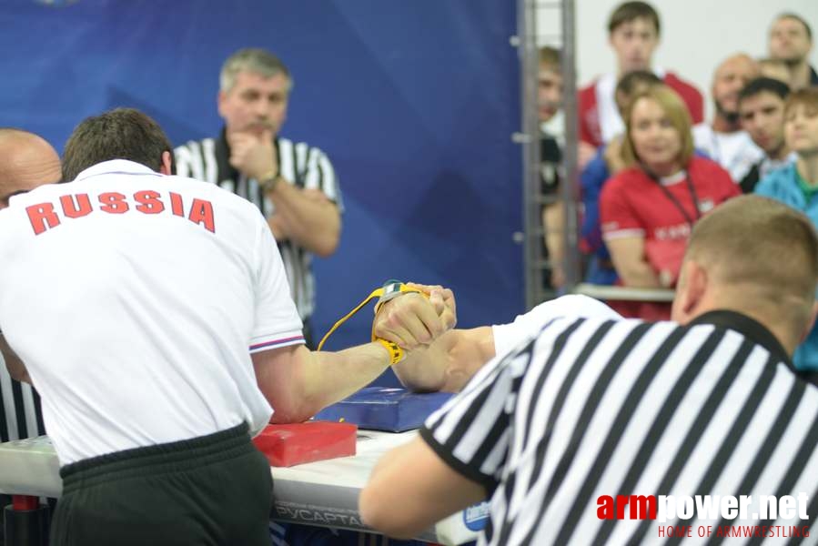 Russian National Championships 2014 - right hand # Siłowanie na ręce # Armwrestling # Armpower.net