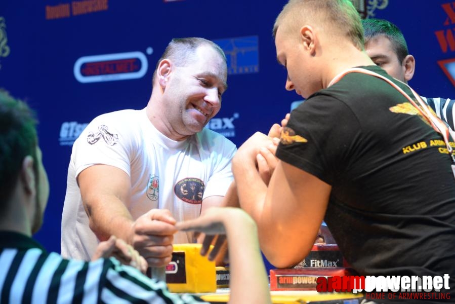 XV Puchar Polski 2014 - lewa ręka - eliminacje # Siłowanie na ręce # Armwrestling # Armpower.net