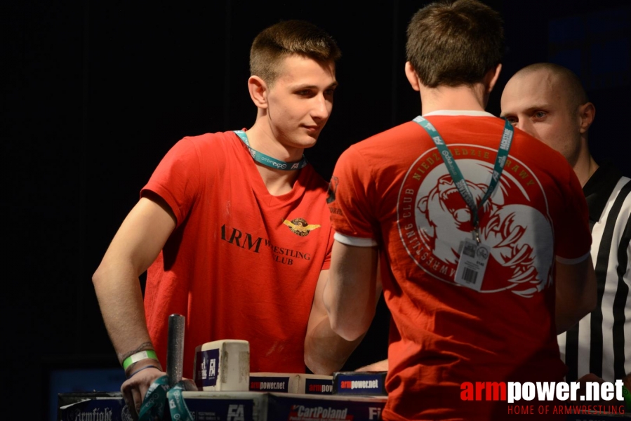 XV MISTRZOSTWA POLSKI - LEWA RĘKA # Siłowanie na ręce # Armwrestling # Armpower.net