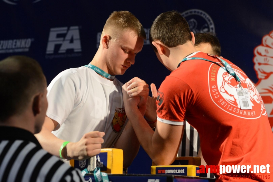 XV MISTRZOSTWA POLSKI - LEWA RĘKA # Siłowanie na ręce # Armwrestling # Armpower.net