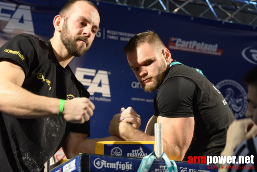 XV MISTRZOSTWA POLSKI - LEWA RĘKA # Siłowanie na ręce # Armwrestling # Armpower.net