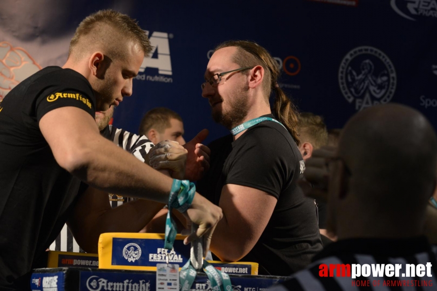 XV MISTRZOSTWA POLSKI - LEWA RĘKA # Siłowanie na ręce # Armwrestling # Armpower.net