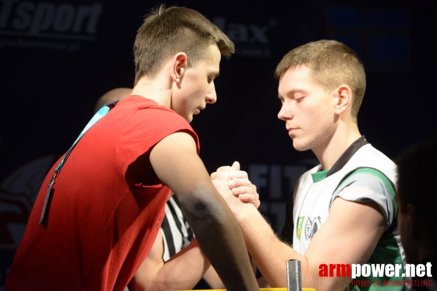 XV MISTRZOSTWA POLSKI - LEWA RĘKA # Siłowanie na ręce # Armwrestling # Armpower.net