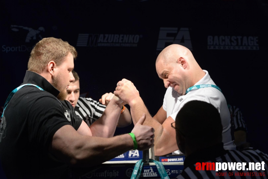 XV MISTRZOSTWA POLSKI - LEWA RĘKA # Siłowanie na ręce # Armwrestling # Armpower.net