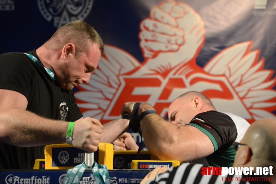 XV MISTRZOSTWA POLSKI - LEWA RĘKA # Siłowanie na ręce # Armwrestling # Armpower.net