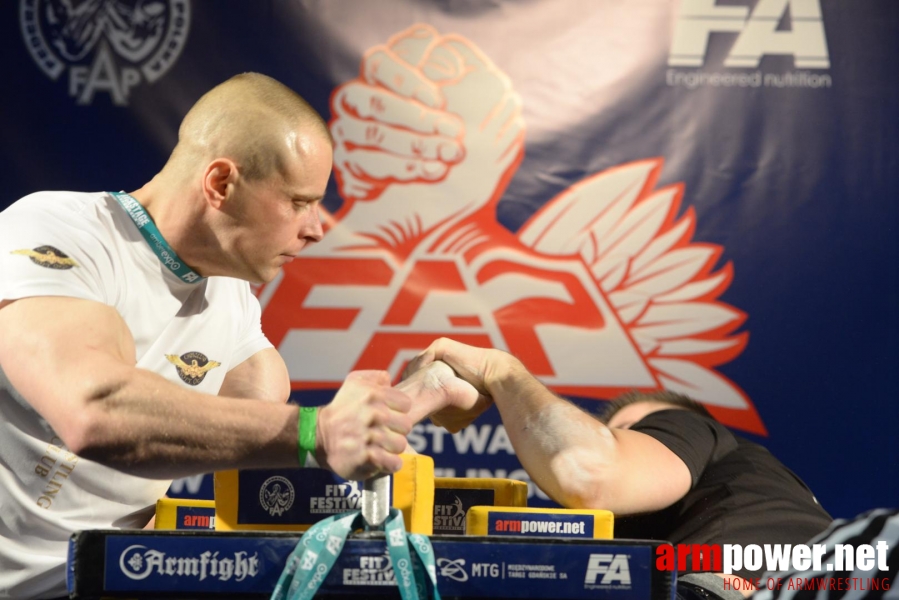 XV MISTRZOSTWA POLSKI - LEWA RĘKA # Siłowanie na ręce # Armwrestling # Armpower.net