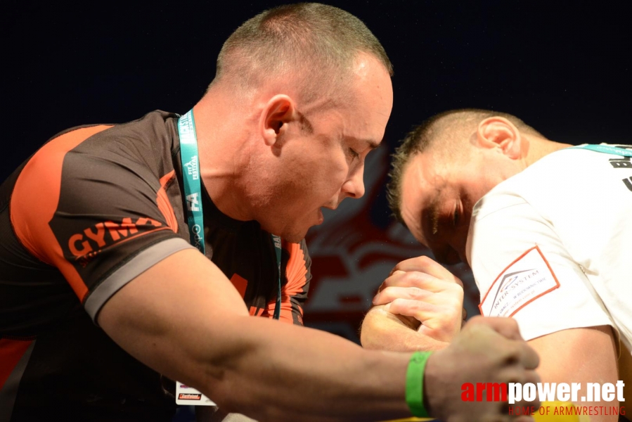 XV MISTRZOSTWA POLSKI - LEWA RĘKA # Siłowanie na ręce # Armwrestling # Armpower.net