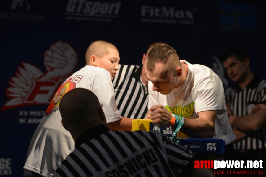 XV MISTRZOSTWA POLSKI - PRAWA RĘKA # Siłowanie na ręce # Armwrestling # Armpower.net