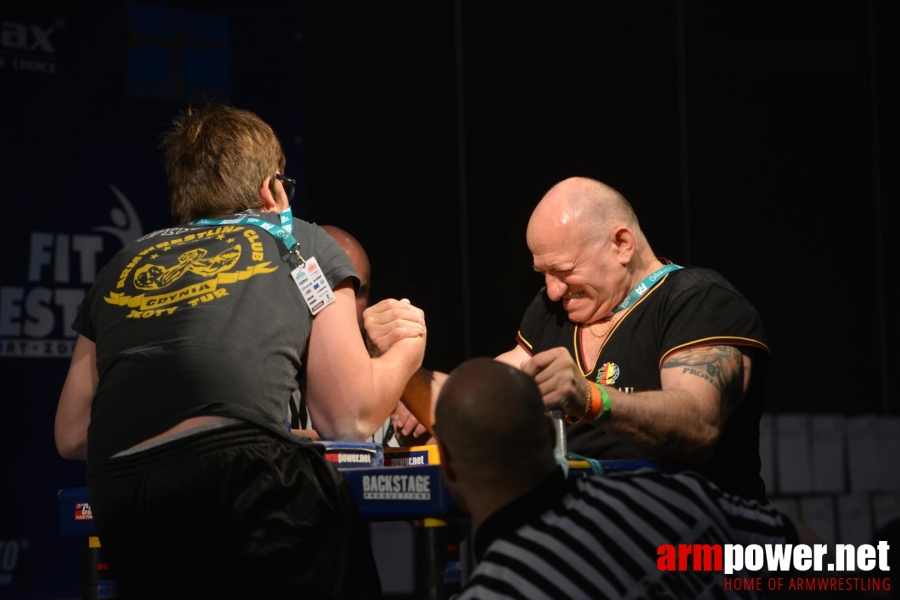 XV MISTRZOSTWA POLSKI - PRAWA RĘKA # Siłowanie na ręce # Armwrestling # Armpower.net