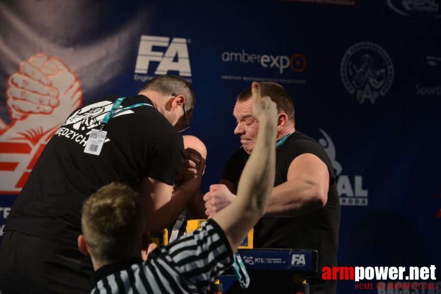 XV MISTRZOSTWA POLSKI - PRAWA RĘKA # Siłowanie na ręce # Armwrestling # Armpower.net