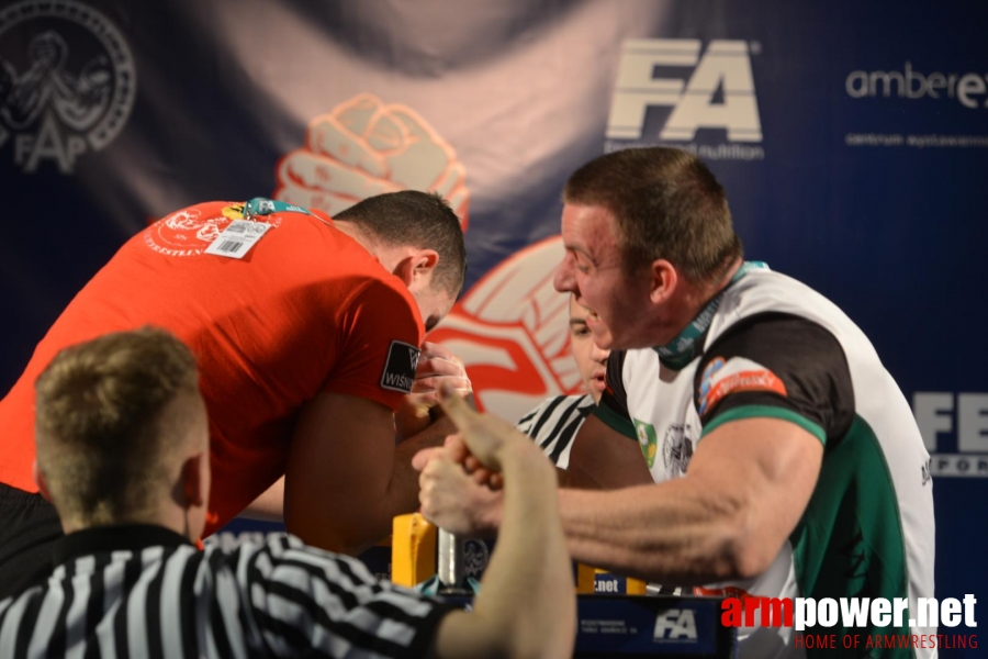 XV MISTRZOSTWA POLSKI - PRAWA RĘKA # Siłowanie na ręce # Armwrestling # Armpower.net