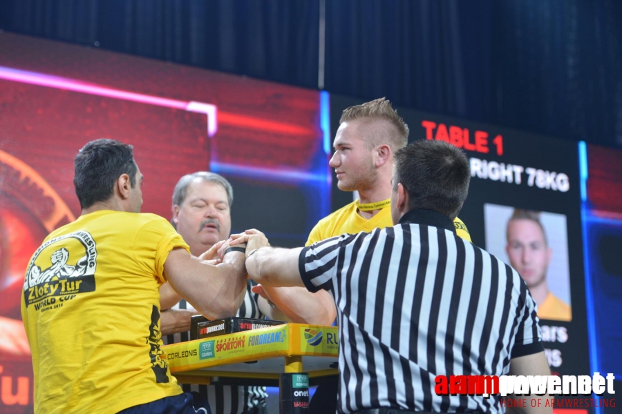 Zloty Tur 2015 - Right Hand # Armwrestling # Armpower.net