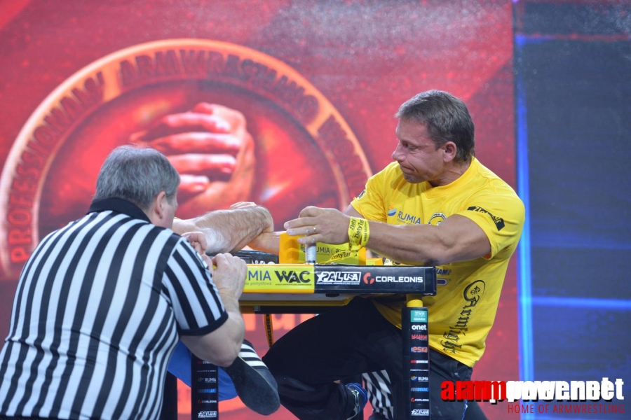 Zloty Tur 2015 - Right Hand # Armwrestling # Armpower.net