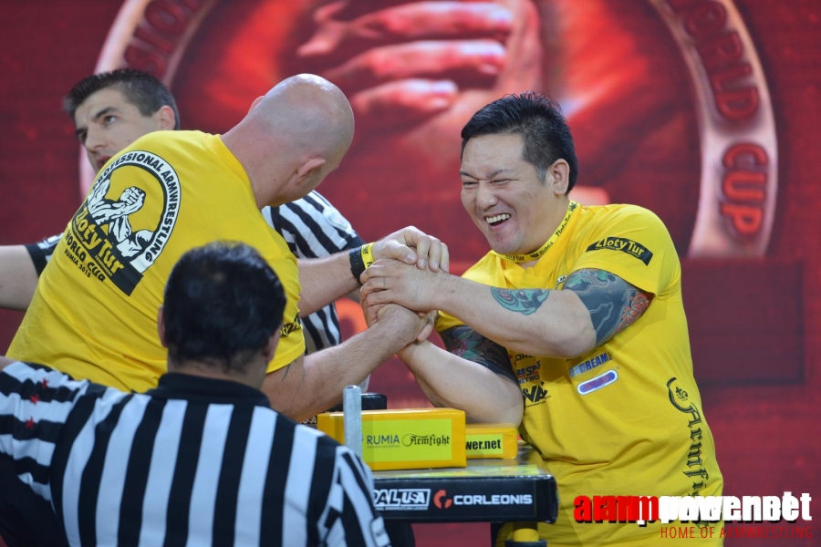 Zloty Tur 2015 - Right Hand # Armwrestling # Armpower.net