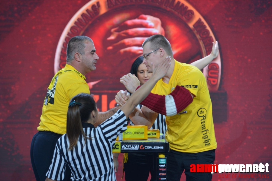 Zloty Tur 2015 - Right Hand # Siłowanie na ręce # Armwrestling # Armpower.net