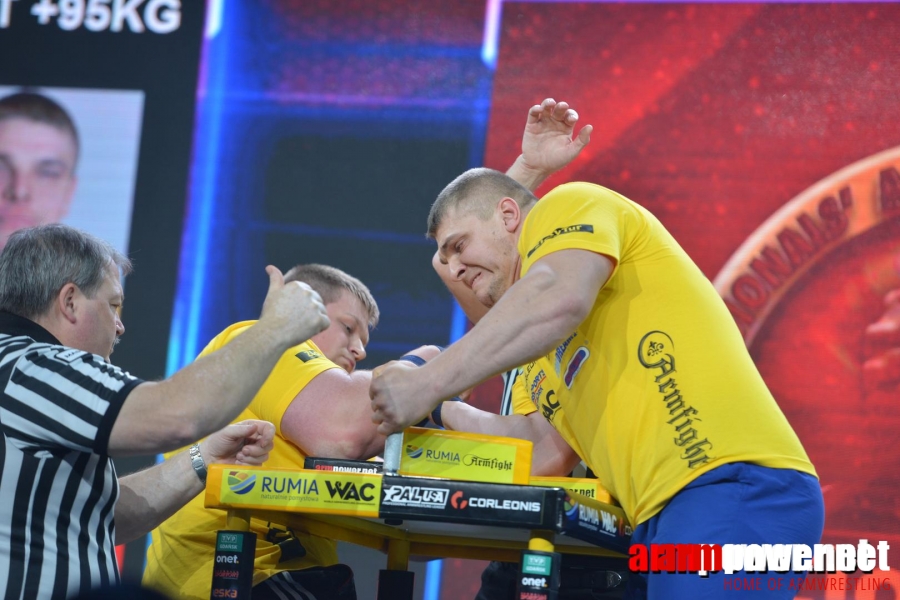 Zloty Tur 2015 - Right Hand # Siłowanie na ręce # Armwrestling # Armpower.net