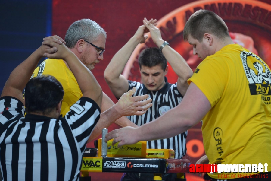 Zloty Tur 2015 - Right Hand # Siłowanie na ręce # Armwrestling # Armpower.net