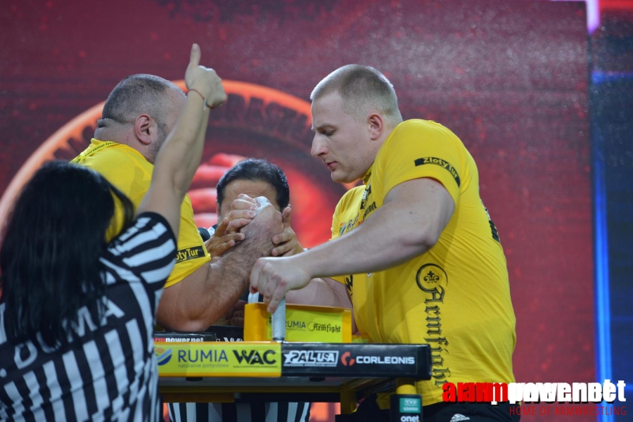 Zloty Tur 2015 - Right Hand # Siłowanie na ręce # Armwrestling # Armpower.net