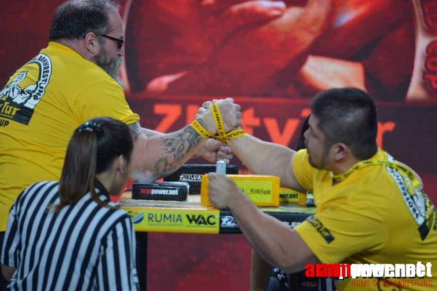 Zloty Tur 2015 - Right Hand # Siłowanie na ręce # Armwrestling # Armpower.net