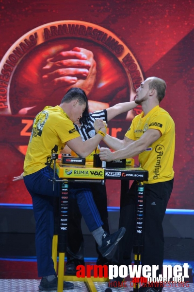 Zloty Tur 2015 - Right Hand # Armwrestling # Armpower.net