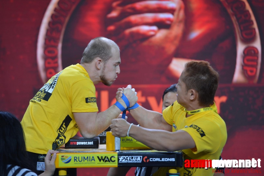 Zloty Tur 2015 - Right Hand # Siłowanie na ręce # Armwrestling # Armpower.net