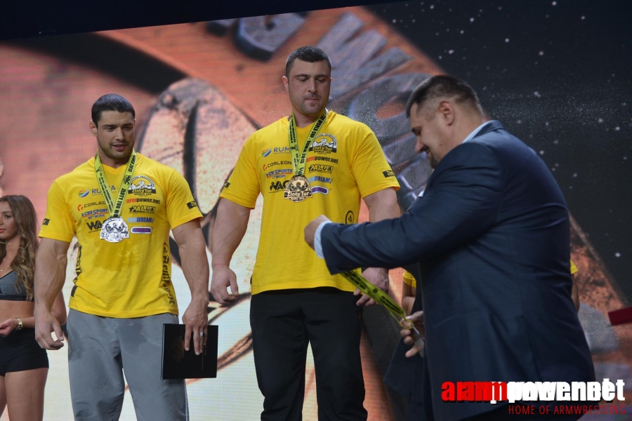 Zloty Tur 2015 - Right Hand # Siłowanie na ręce # Armwrestling # Armpower.net