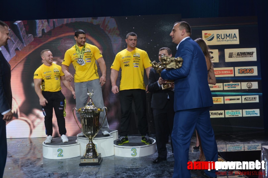 Zloty Tur 2015 - Right Hand # Armwrestling # Armpower.net