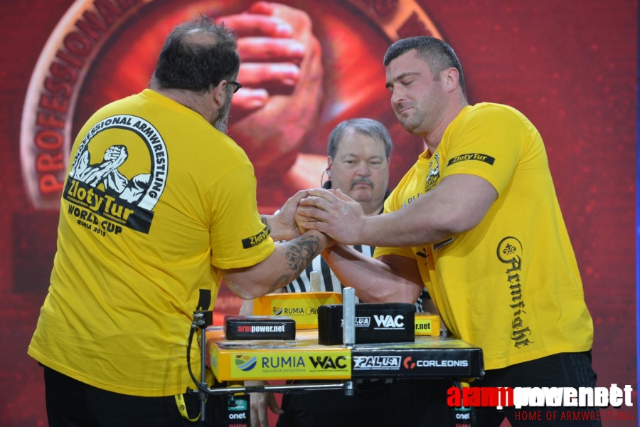 Zloty Tur 2015 - Right Hand # Armwrestling # Armpower.net