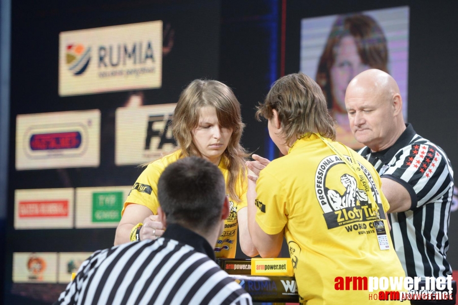 Zloty Tur 2015 by Mark Kazus - Left Hand # Siłowanie na ręce # Armwrestling # Armpower.net