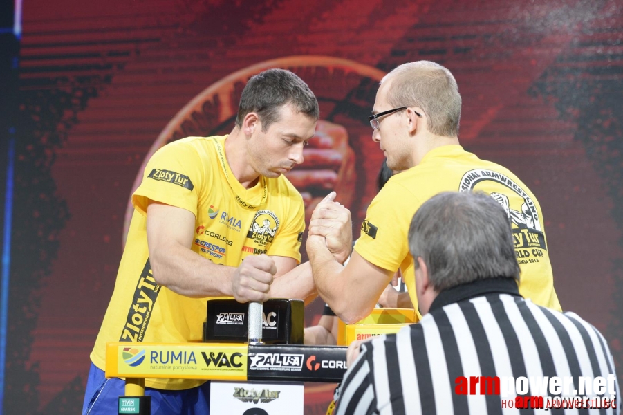 Zloty Tur 2015 by Mark Kazus - Left Hand # Siłowanie na ręce # Armwrestling # Armpower.net