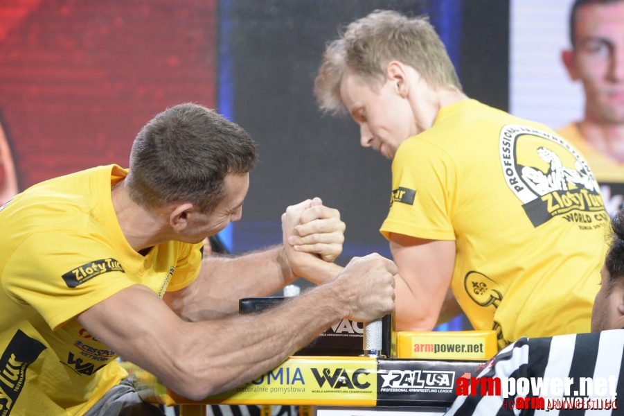 Zloty Tur 2015 by Mark Kazus - Left Hand # Siłowanie na ręce # Armwrestling # Armpower.net