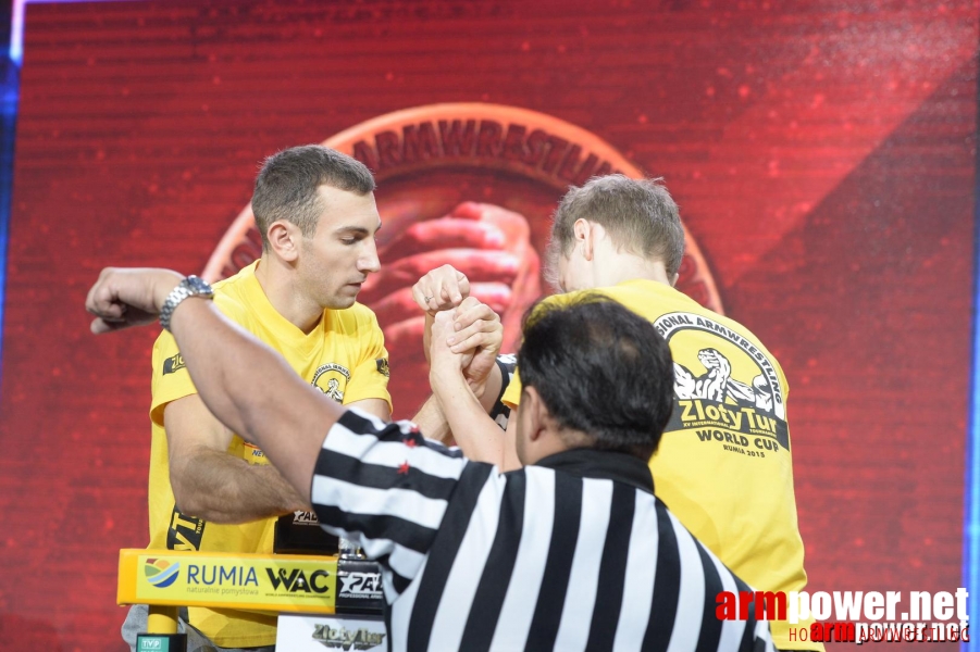 Zloty Tur 2015 by Mark Kazus - Left Hand # Siłowanie na ręce # Armwrestling # Armpower.net