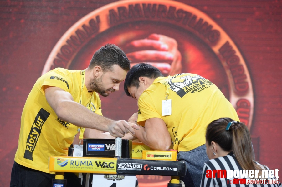 Zloty Tur 2015 by Mark Kazus - Left Hand # Siłowanie na ręce # Armwrestling # Armpower.net