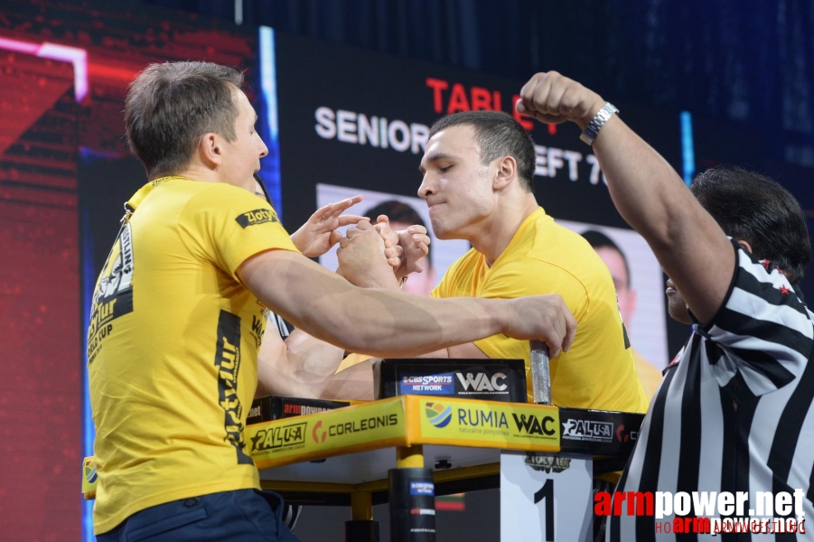 Zloty Tur 2015 by Mark Kazus - Left Hand # Siłowanie na ręce # Armwrestling # Armpower.net