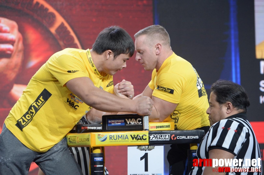 Zloty Tur 2015 by Mark Kazus - Left Hand # Armwrestling # Armpower.net