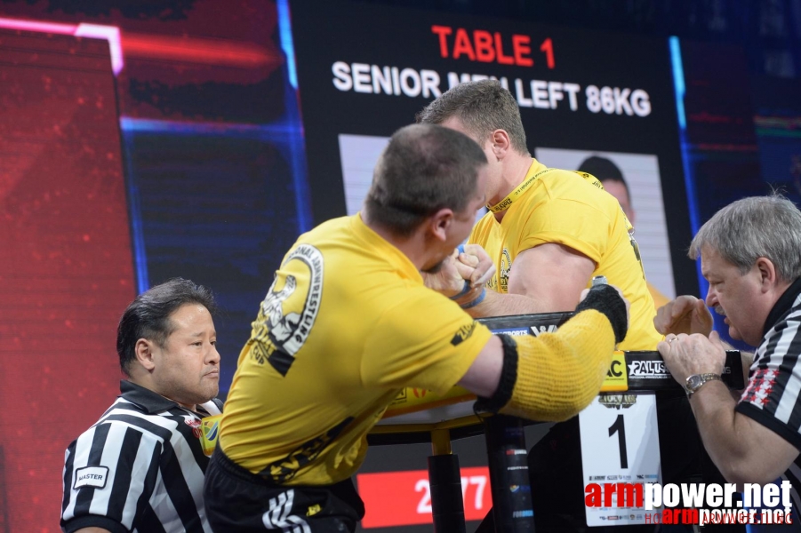 Zloty Tur 2015 by Mark Kazus - Left Hand # Armwrestling # Armpower.net