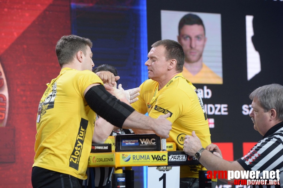 Zloty Tur 2015 by Mark Kazus - Left Hand # Armwrestling # Armpower.net