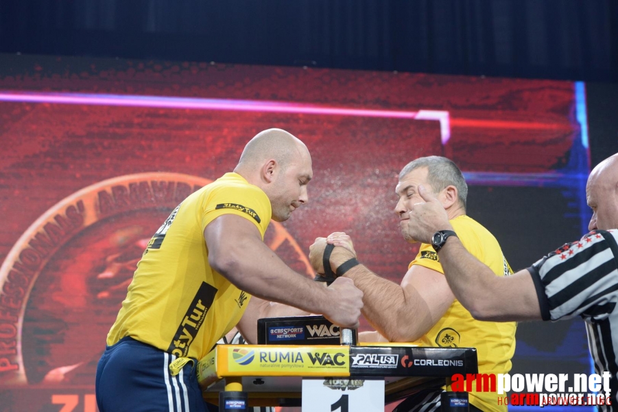 Zloty Tur 2015 by Mark Kazus - Left Hand # Siłowanie na ręce # Armwrestling # Armpower.net