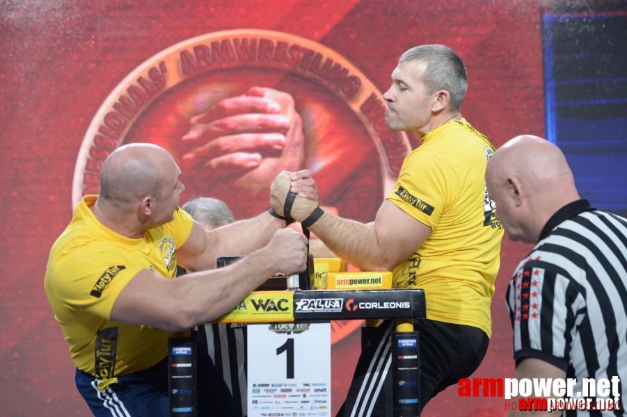 Zloty Tur 2015 by Mark Kazus - Left Hand # Armwrestling # Armpower.net