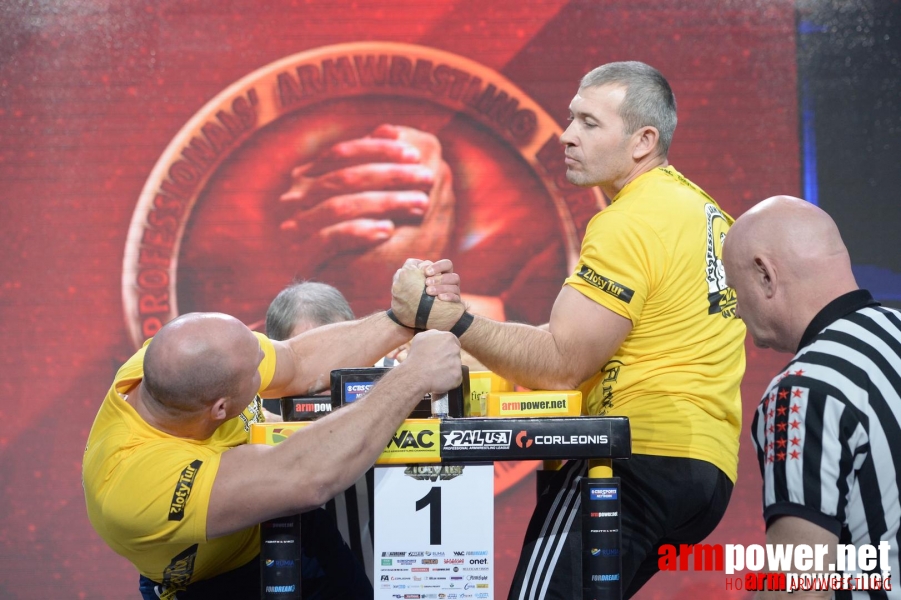 Zloty Tur 2015 by Mark Kazus - Left Hand # Siłowanie na ręce # Armwrestling # Armpower.net