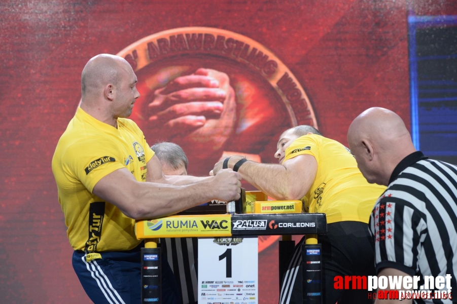 Zloty Tur 2015 by Mark Kazus - Left Hand # Siłowanie na ręce # Armwrestling # Armpower.net