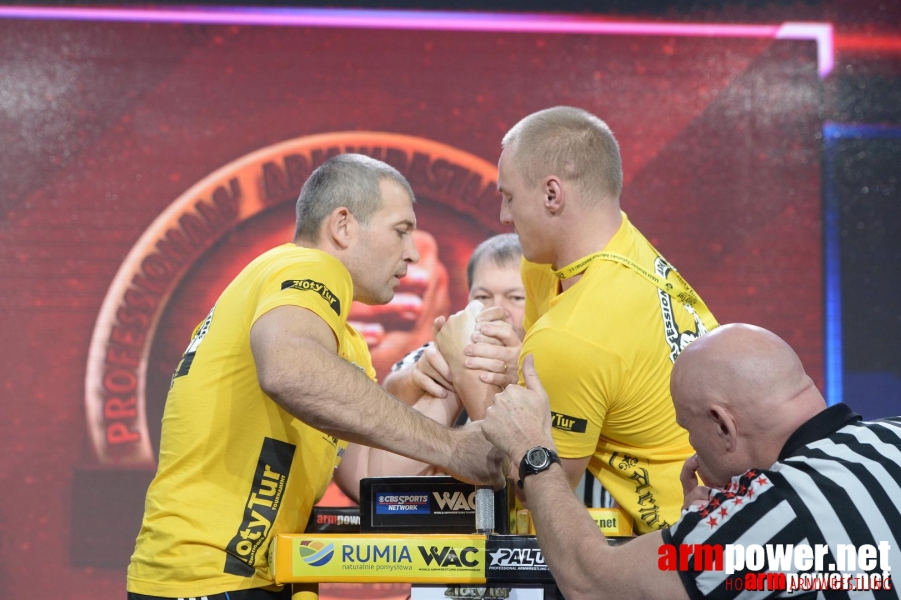 Zloty Tur 2015 by Mark Kazus - Left Hand # Siłowanie na ręce # Armwrestling # Armpower.net