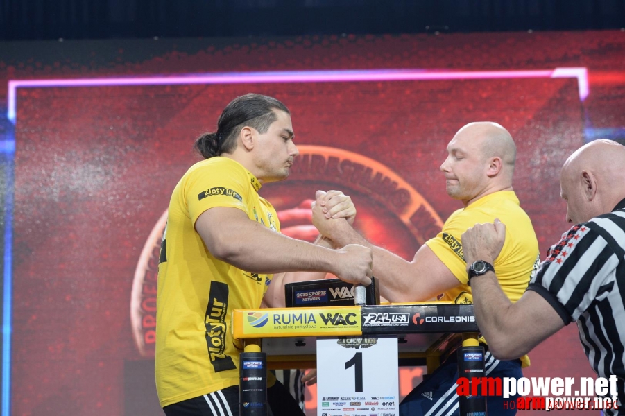 Zloty Tur 2015 by Mark Kazus - Left Hand # Armwrestling # Armpower.net